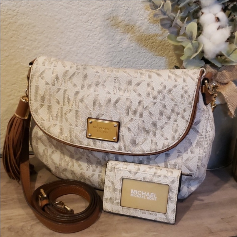 Michael kors handbag